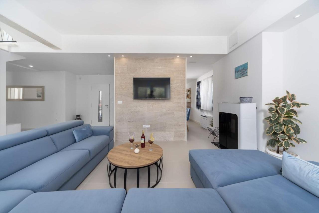 Villa Hileja Marina Extérieur photo